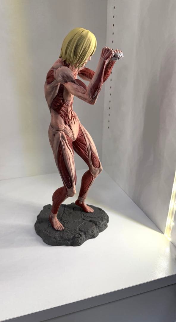 一番くじ 進撃の巨人 〜壁の外の世界〜 A賞 女型の巨人 フィギュア