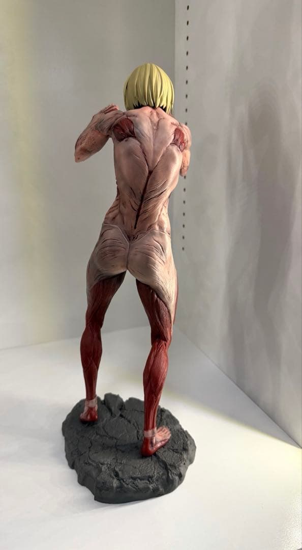 一番くじ 進撃の巨人 〜壁の外の世界〜 A賞 女型の巨人 フィギュア