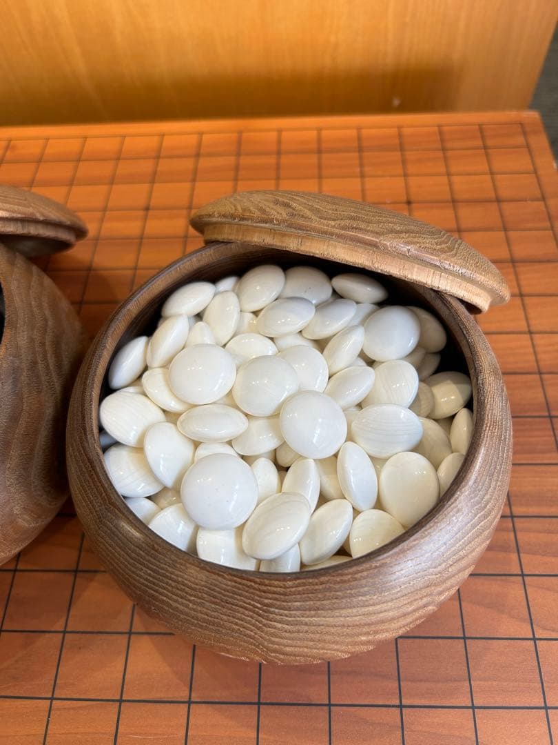 脚付き囲碁盤 碁石 碁笥 へそ付き囲碁盤　碁石セット