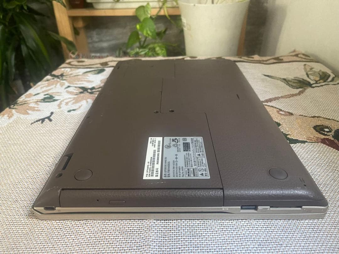 ノ-トパソコン高年式！Corei3/SSD/Windows11/無線/