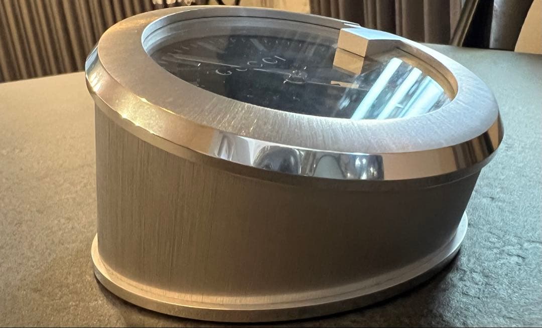 GUCCI アナログ置時計 ブラック