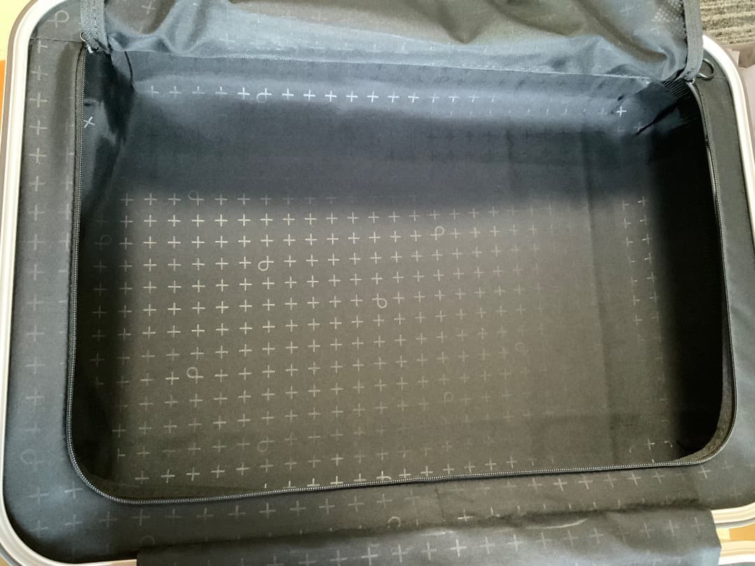 gorogoro　　ダークグレー TSAロック付きキャリーケース