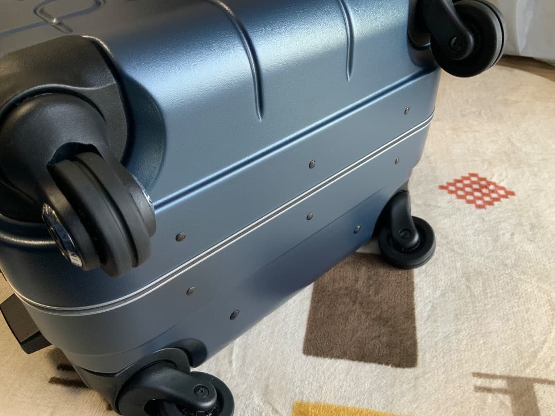 gorogoro　　ダークグレー TSAロック付きキャリーケース