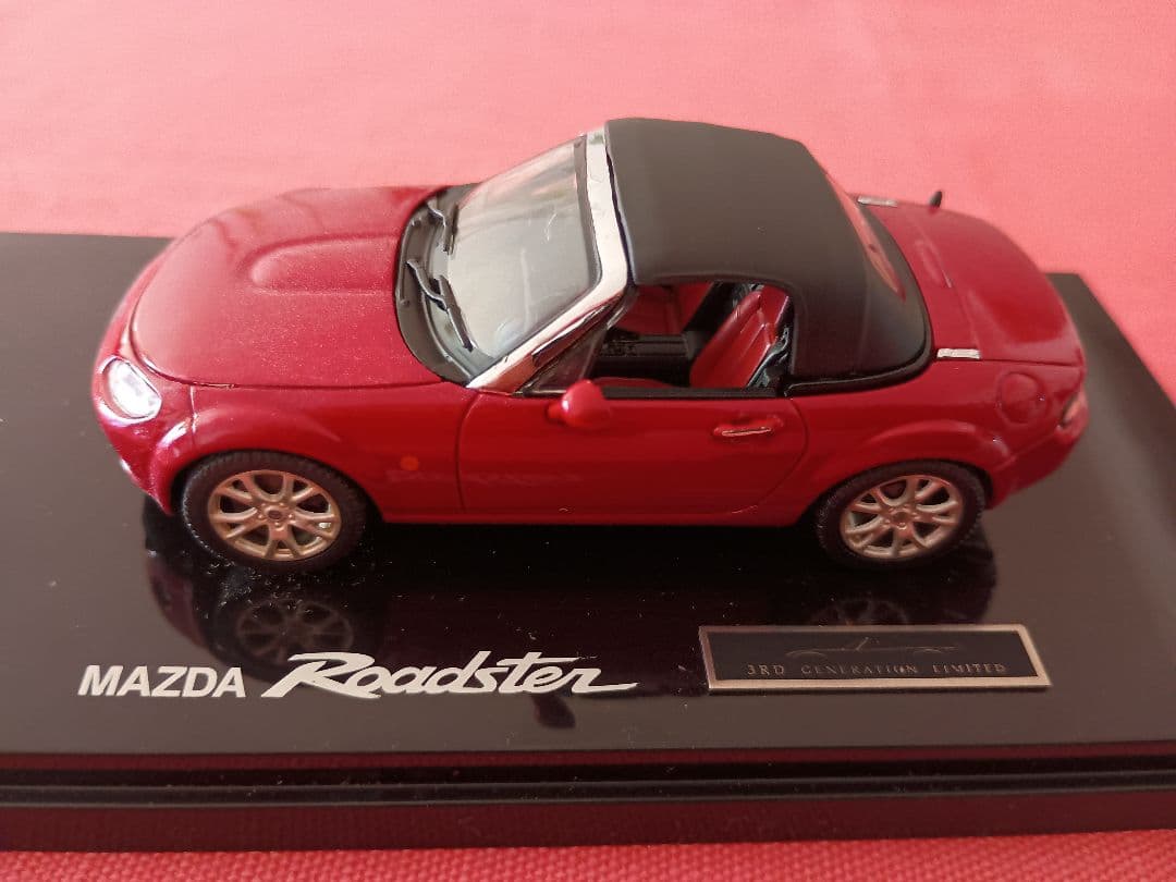 マツダロードスター1/43スケール 3rd Generation Limited