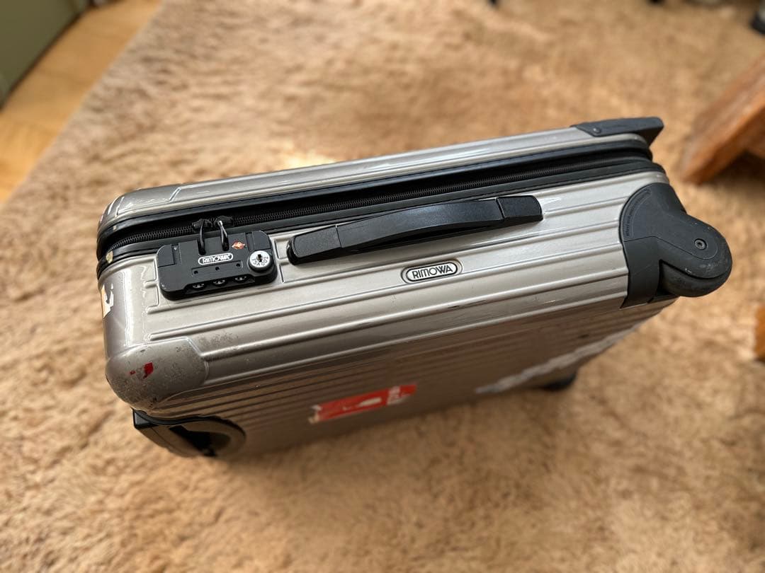 8*a様 値下げ中【RIMOWA】リモワサルサ スーツケース★レア シャンパンゴ