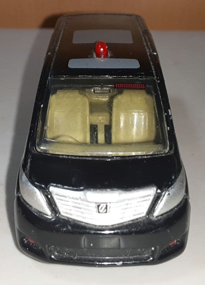 [トミカくじ15]トヨタアルファード 交通取締り用覆面パトロールカー