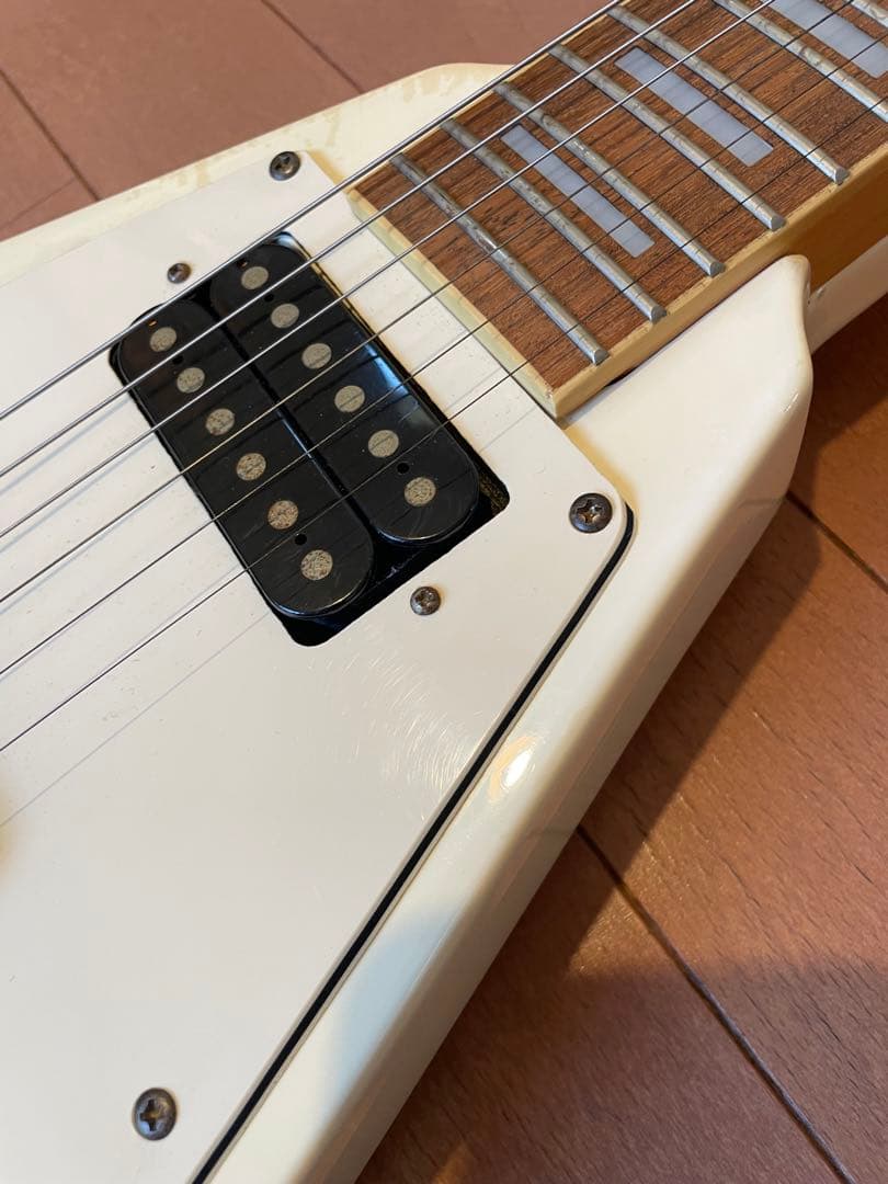 Monsty フライングV ソフトケース付き　音出し確認済み