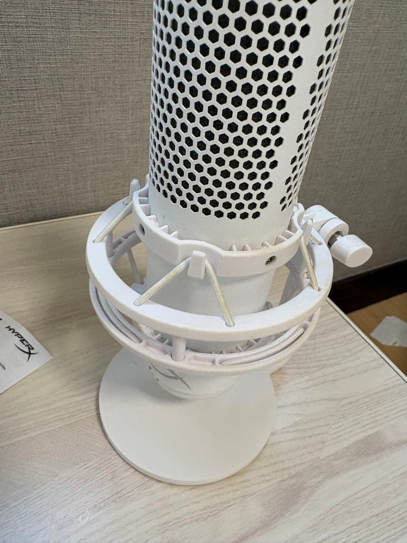 .*様 HyperX QuadCast S ホワイト (新品マイクアーム付き)