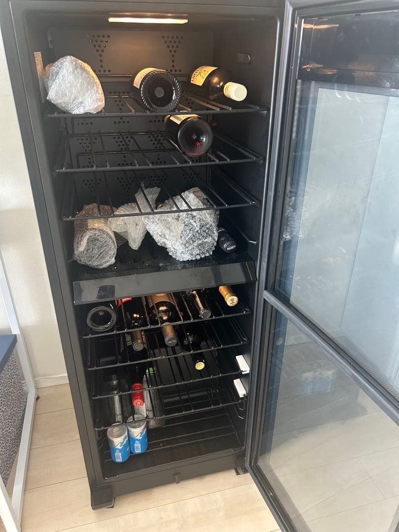 【美品】フォルスタージャパン　2022年製　 ワインセラー 60本