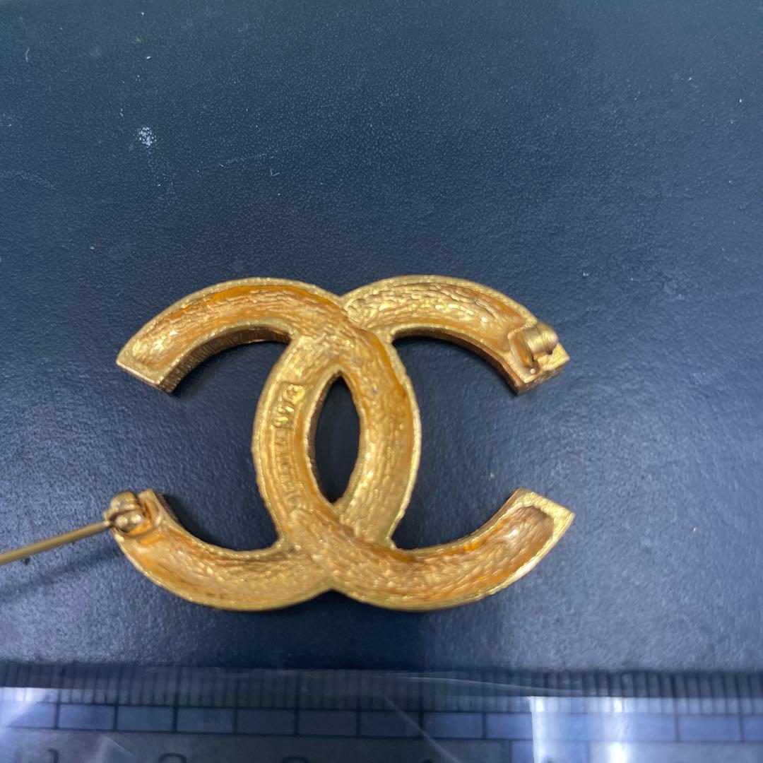 ヨ*◉様 CHANEL CCロゴ ブローチ ゴールドトーン