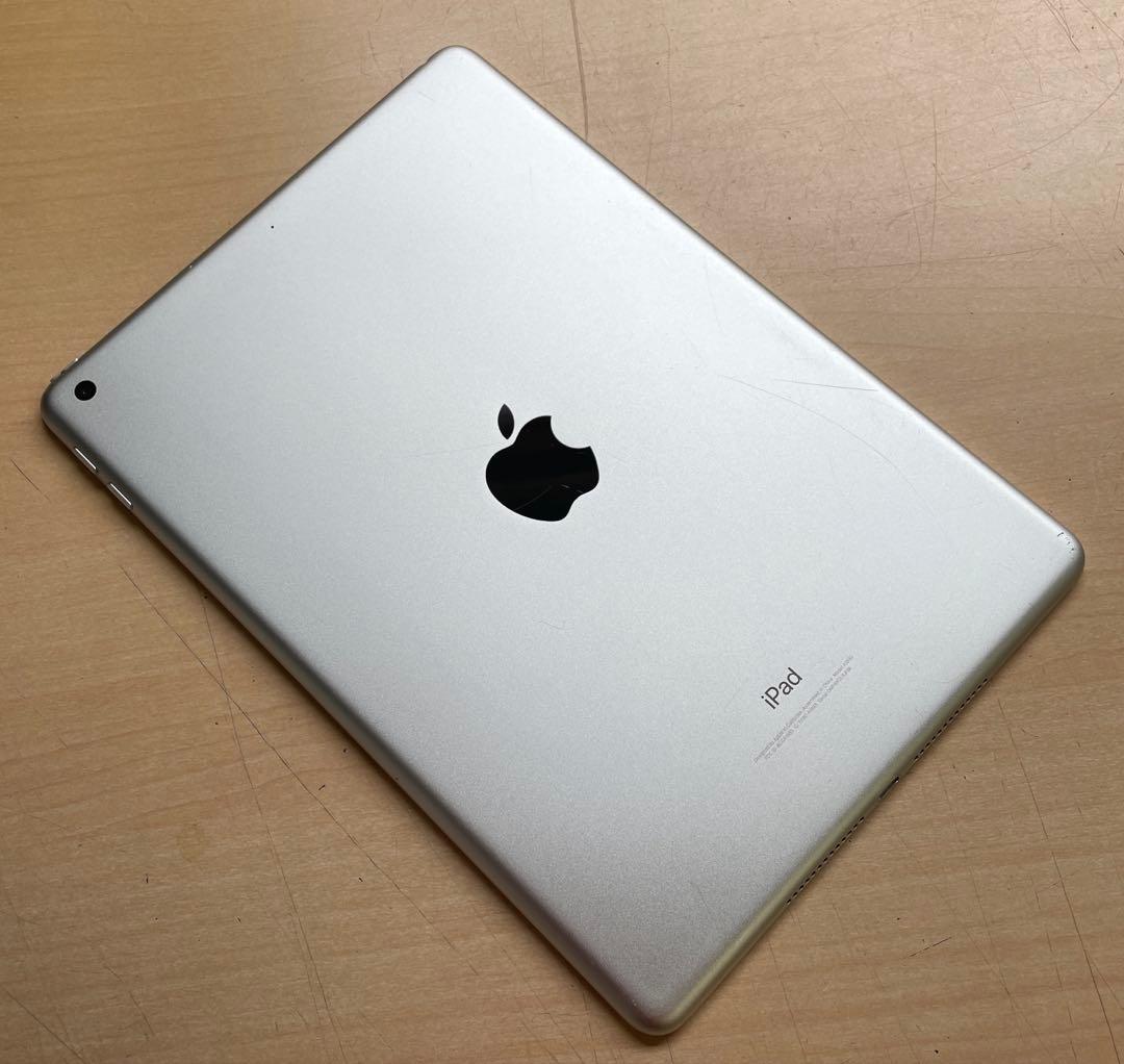iPad 第6世代　A1893　Wi-Fiモデル　シルバー　32GB #5