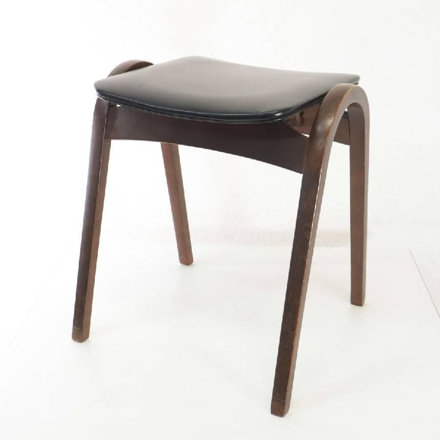 秋田木工 IDC大塚 No.202 剣持勇 スタッキングスツール 黒 PVC①