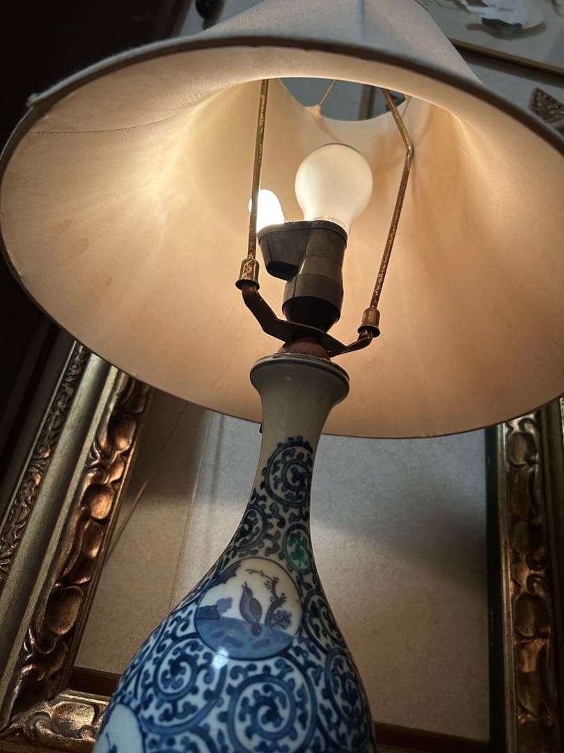 ヨーロッパ　フランスアンティーク　ヴィンテージvintage ランプシェイド陶器