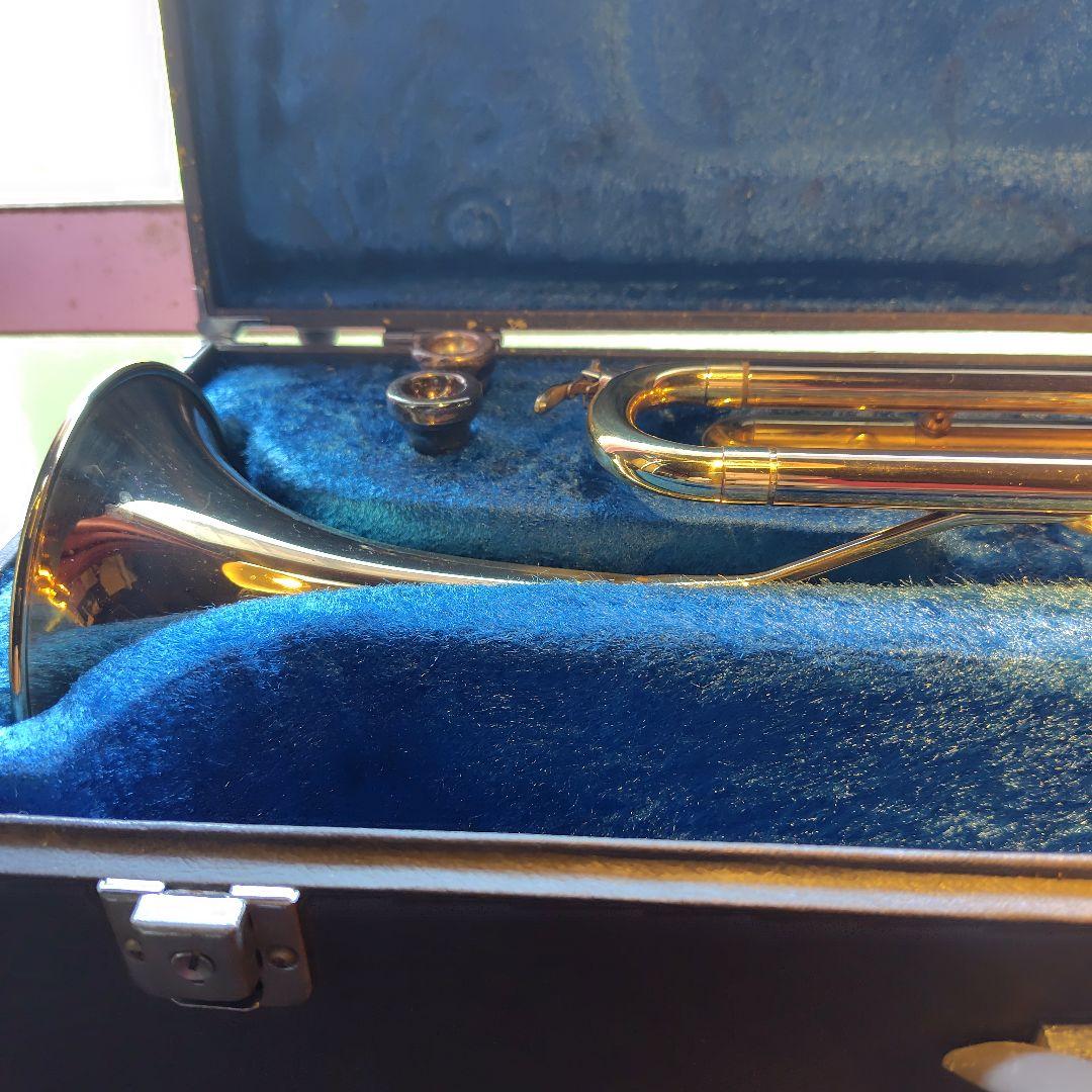ヤマハゴールドトランペット 3バルブ ケース付き