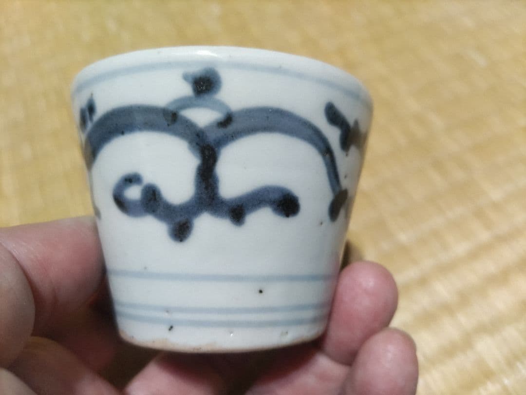 動物唐草紋　初期様式　そば猪口　厚底成型　蕎麦猪口　古伊万里