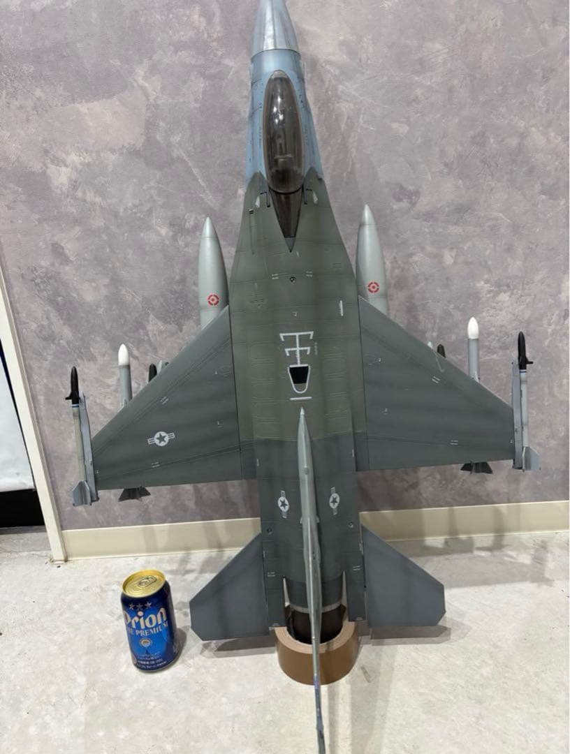 エリートフォース　F-16fighting falcon1/18