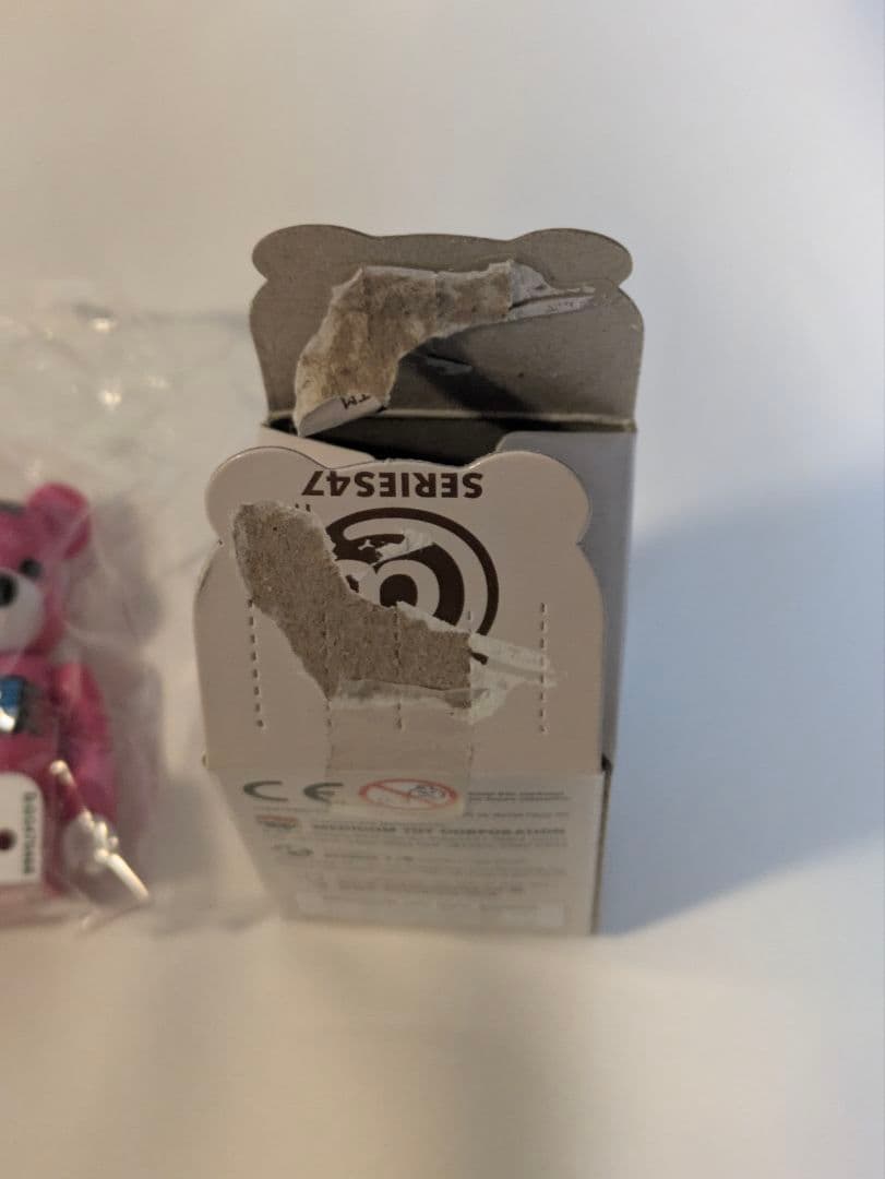 hide　ウォールクロック　ベアブリック　ギターコレクション　イエローハート