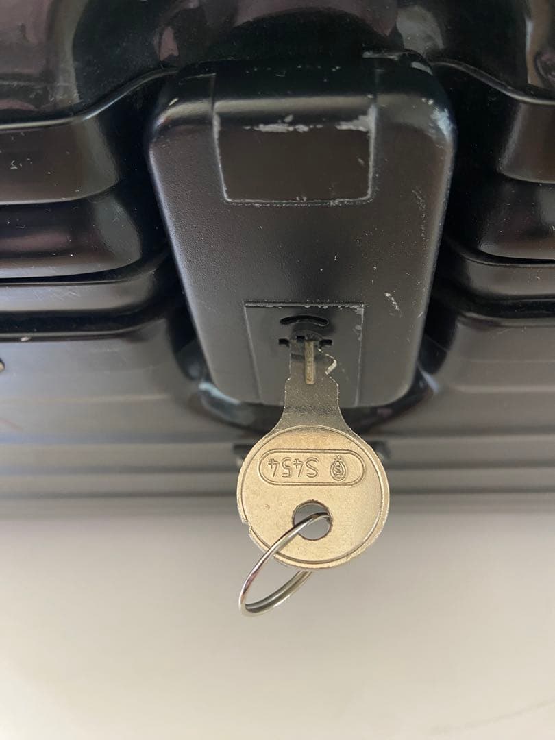 宋支配人リモワ　ビューティーケースSamba Novaサンバノヴァ 中古品