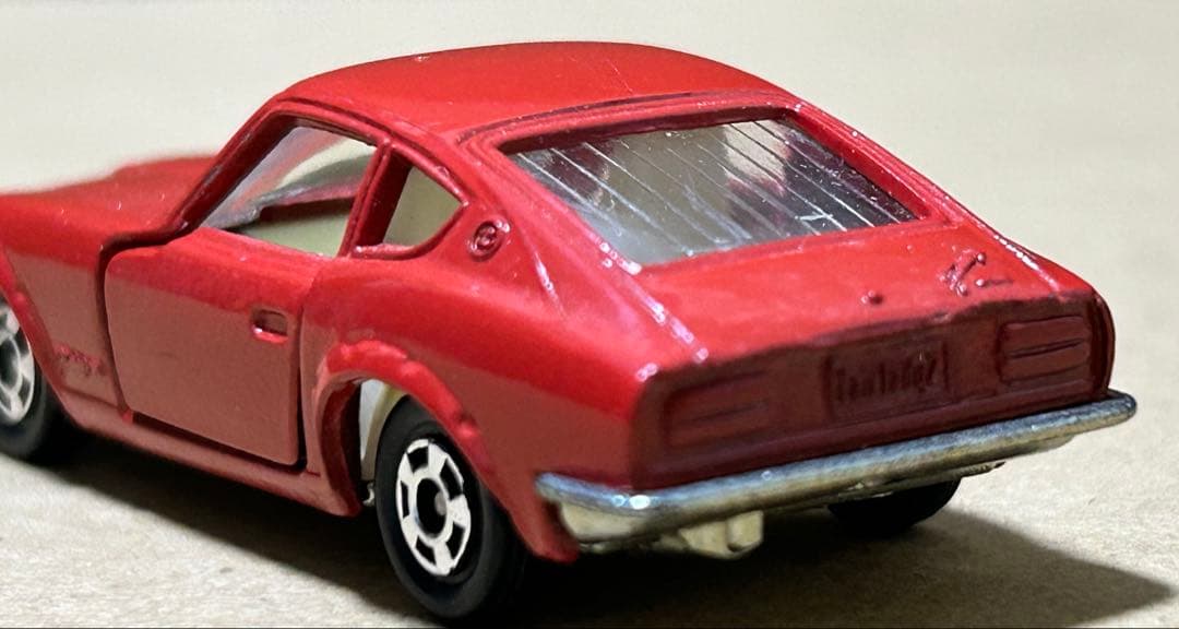 日本製 トミカ ニッサン フェアレディ 240ZG 赤