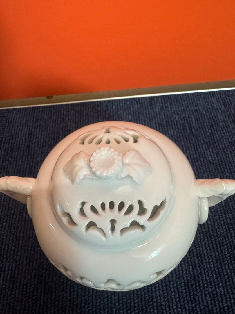 1973 杉原一壷 白磁 透かし  三足　香炉