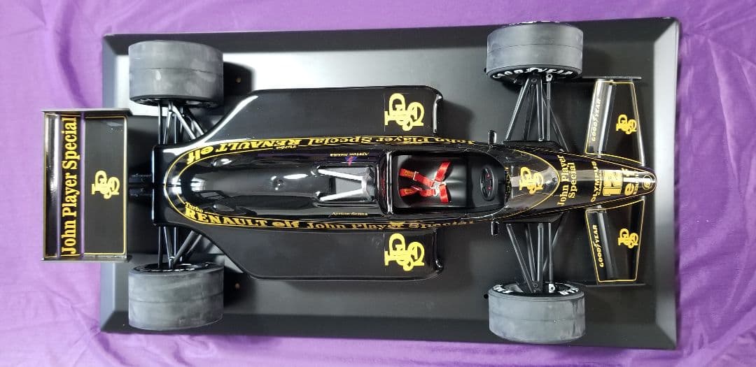 【希望価格応相談】アイルトンセナ 1/8 ミニチャンプス ロータス97T