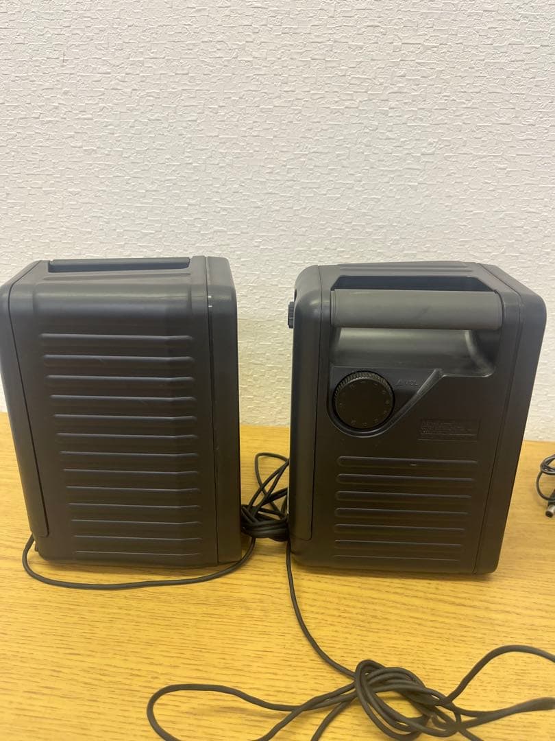 SONY Discman D-250 ポータブルCDプレーヤー　スピーカー付き