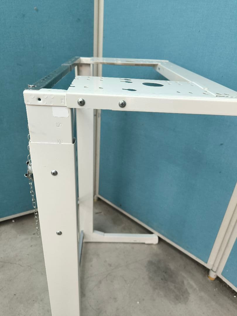 東芝衣類乾燥機用自立スタンド/ドライヤースタンド　DS-72(WU)