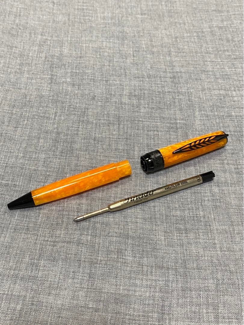 胡桃　ピナイダー ボールペン ラ・グランデ ベレッツァ ロックジャッロ
