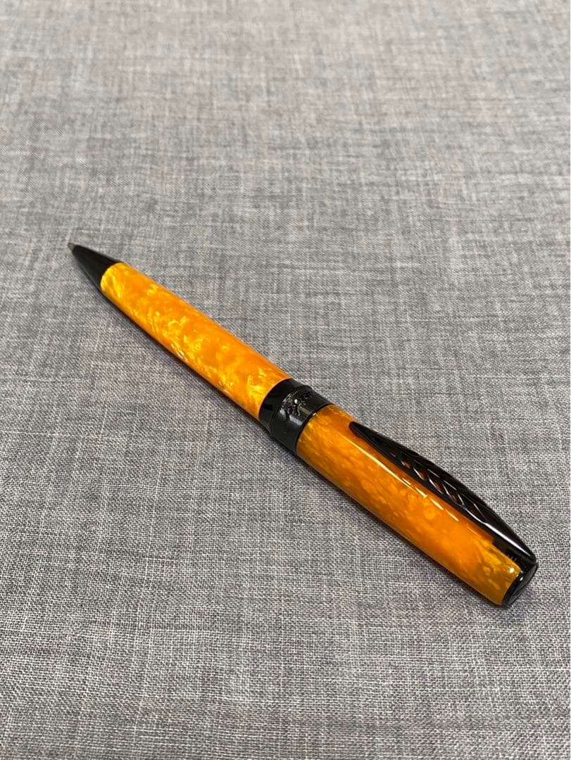 胡桃　ピナイダー ボールペン ラ・グランデ ベレッツァ ロックジャッロ