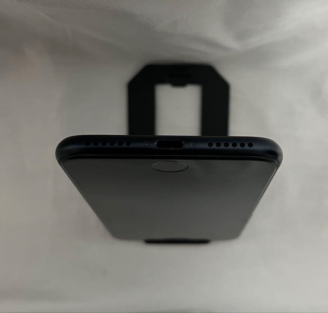 ⭐︎SIMフリー iPhoneSE 第3世代 128GB バッテリー100%