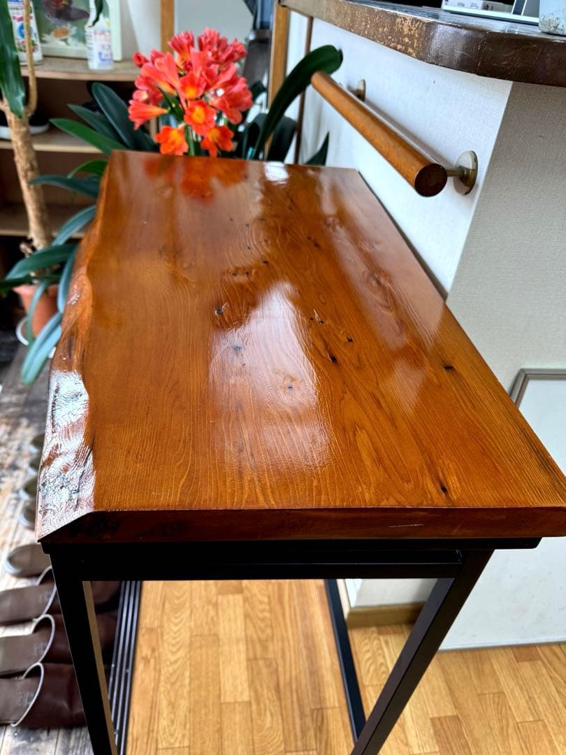 屋久杉　一枚板　テーブル　ウレタン塗装　アイアン脚付
