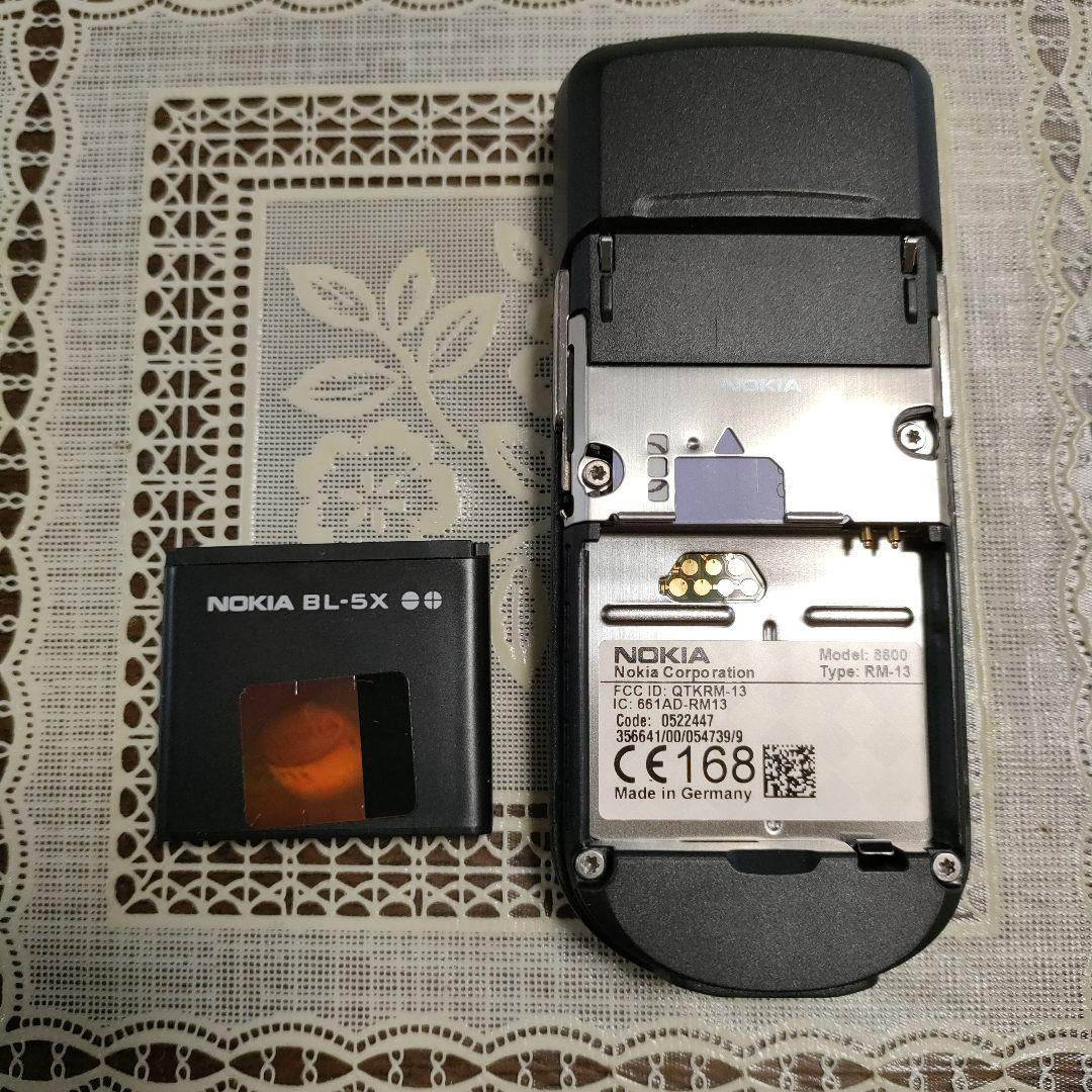 \"未使用\"ノキア携帯電話『NOKIA 8800』ドイツ製、充電器、各種付属品共箱
