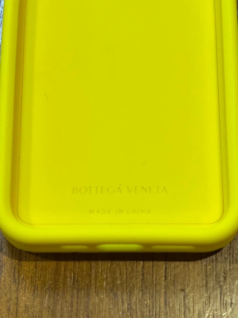 ボッテガヴェネタ iPhone13pro スマホケース カードケース付き