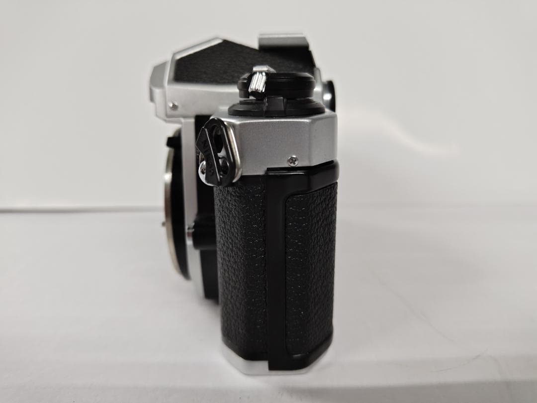 【美品】 Nikon FM2 後期型 新品ケース付き