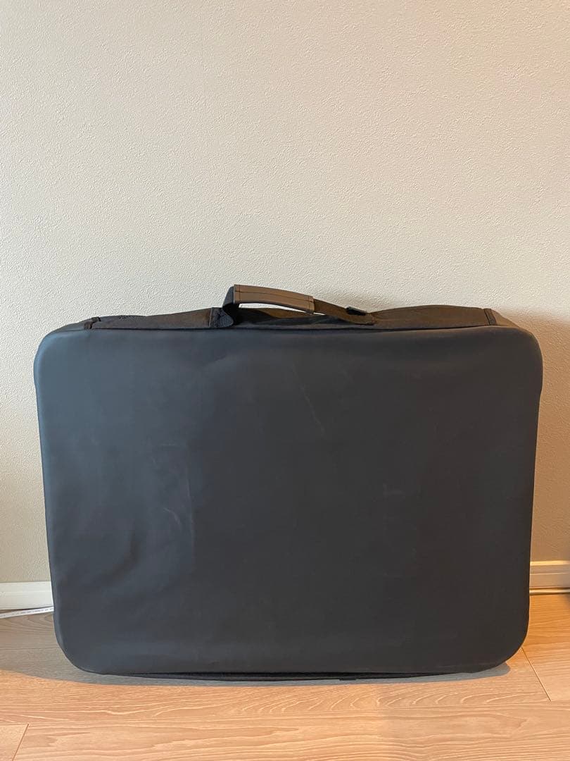 中型犬用メッシュ窓付きキャリーバッグ (フォルダブルペットキャリア)折り畳み式