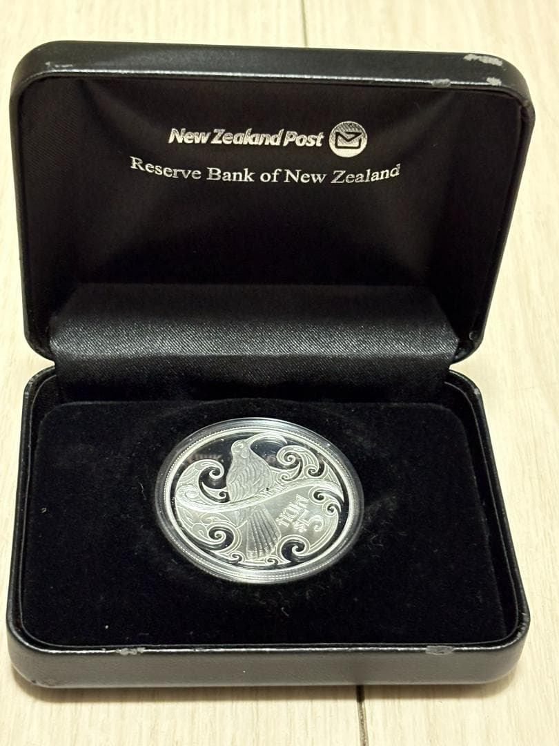 【新品/未使用】2015年 5ドル銀貨 絶滅種　ホオダ・レムクドリ　証明書付き