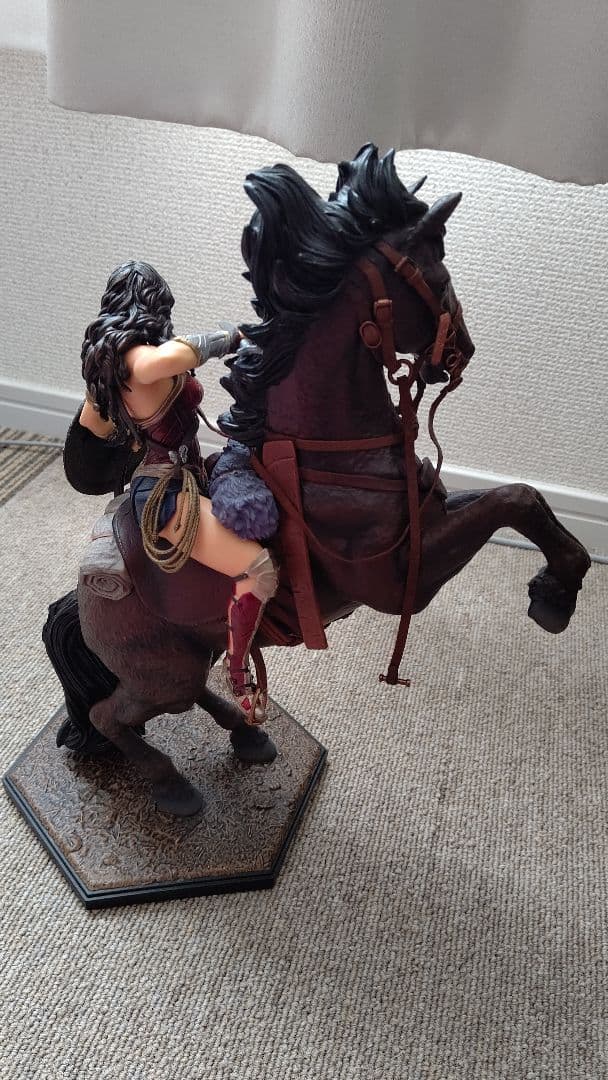 ワンダーウーマン 1/10 DX アートスケール スタチュー