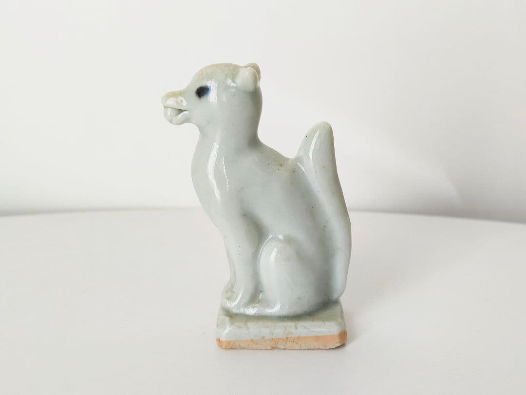 珍品、白磁、青磁 陶器の稲荷、狐 仏教美術 奉納、骨董 古伊万里?瀬戸?呪物