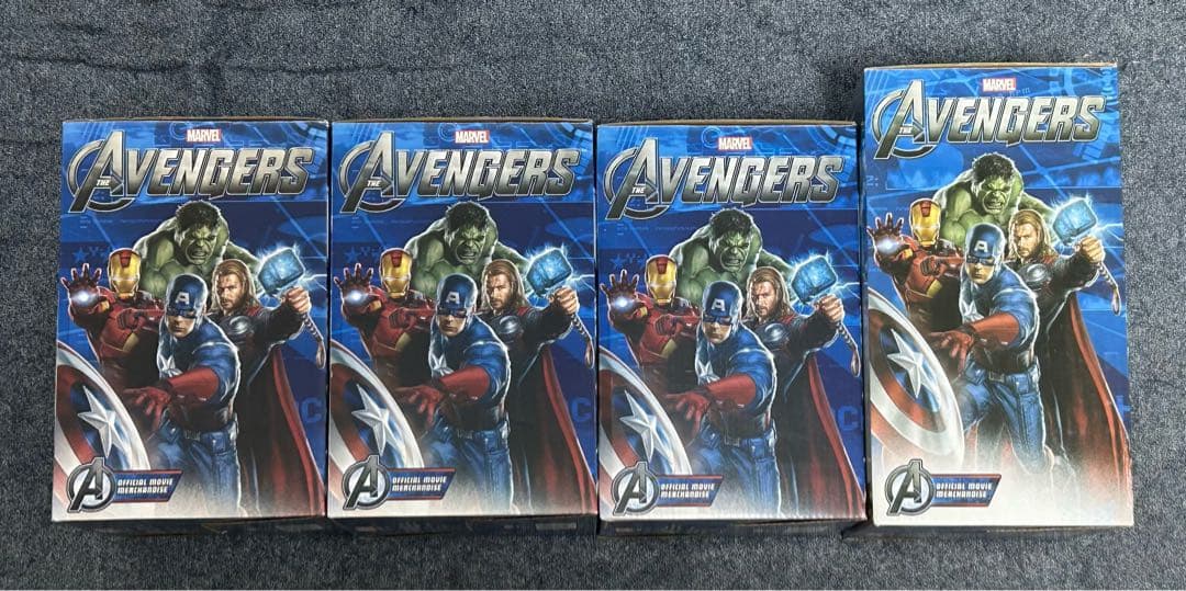 NECA マーベル アベンジャーズ ヘッドノッカー ボブルヘッド 首振り人形