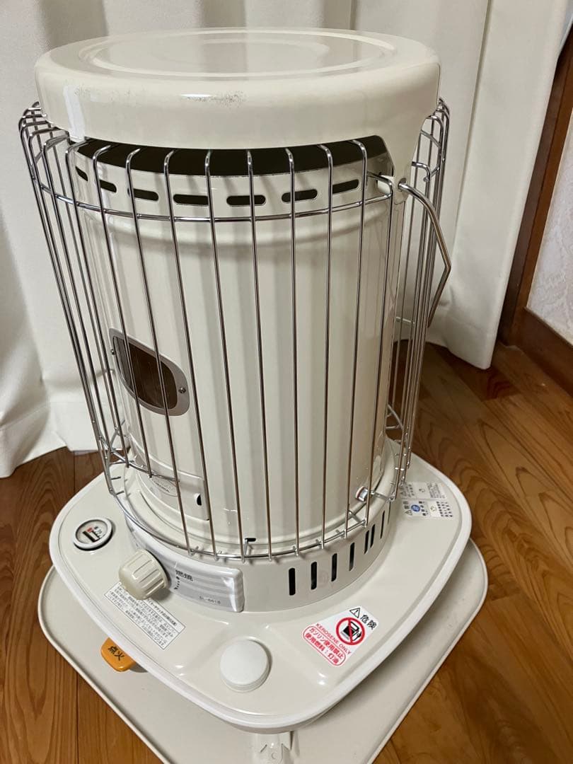 ホワイト 円筒形 ストーブ