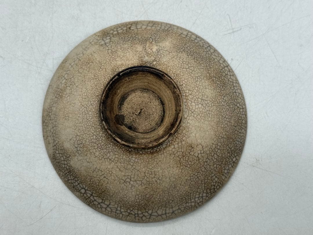 中国　清時代　哥釉青華　春字紋小皿　アンティーク　送料込み251022