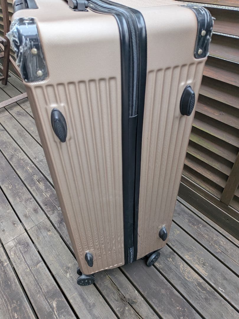スーツケース　未使用保管品　サブバッグ２個付き