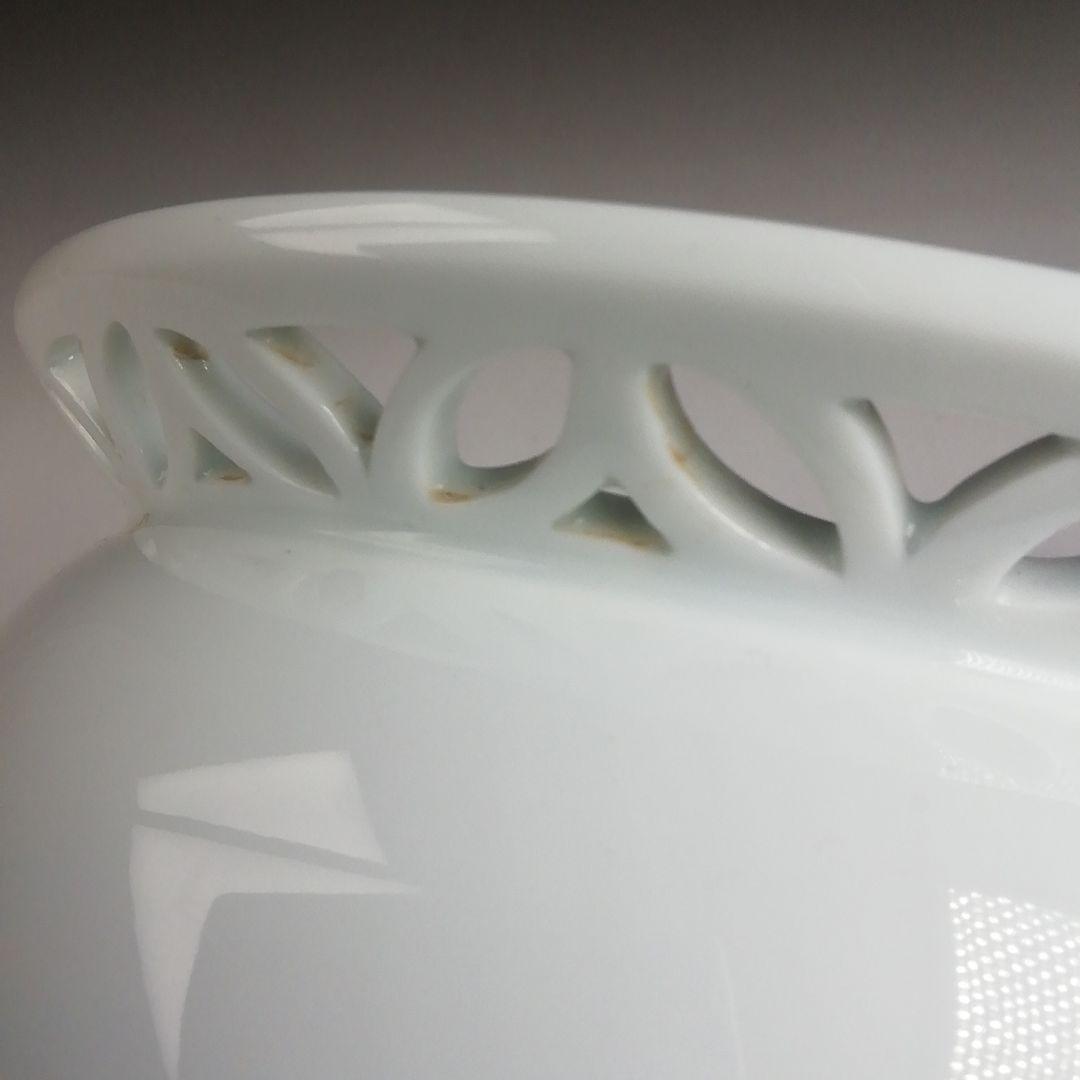 Ｓ９８２　建水　『平戸焼』『白磁　七宝透し』『横石嘉助』　共箱　茶道具