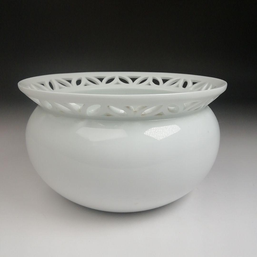 Ｓ９８２　建水　『平戸焼』『白磁　七宝透し』『横石嘉助』　共箱　茶道具