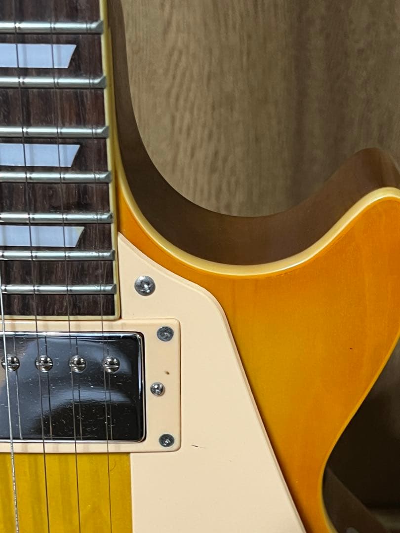 ★メルカリ市セール★ レスポールスタンダードタイプ　ギター　ハニーバースト