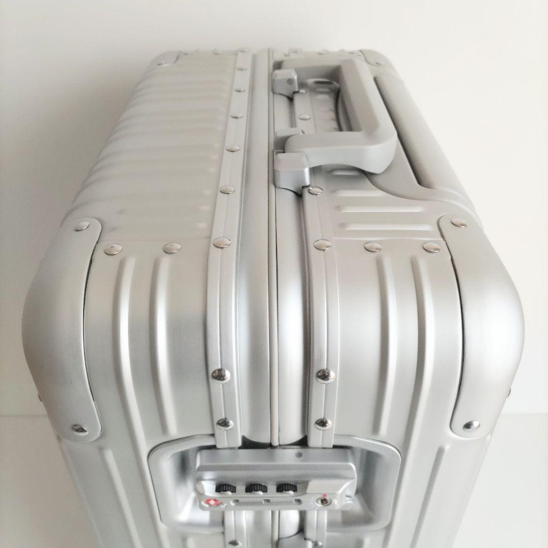 【未使用に近い】 メルセデス・ベンツ アルミスーツケース 32L