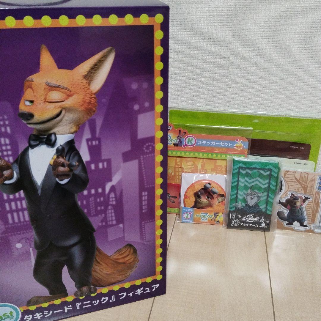 ズートピア ニック・ワイルド タキシード フィギュア