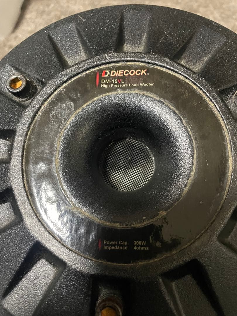 DIECOCK ダイコック外向き内向きトランクオーディオ　カーオーディオ　2発