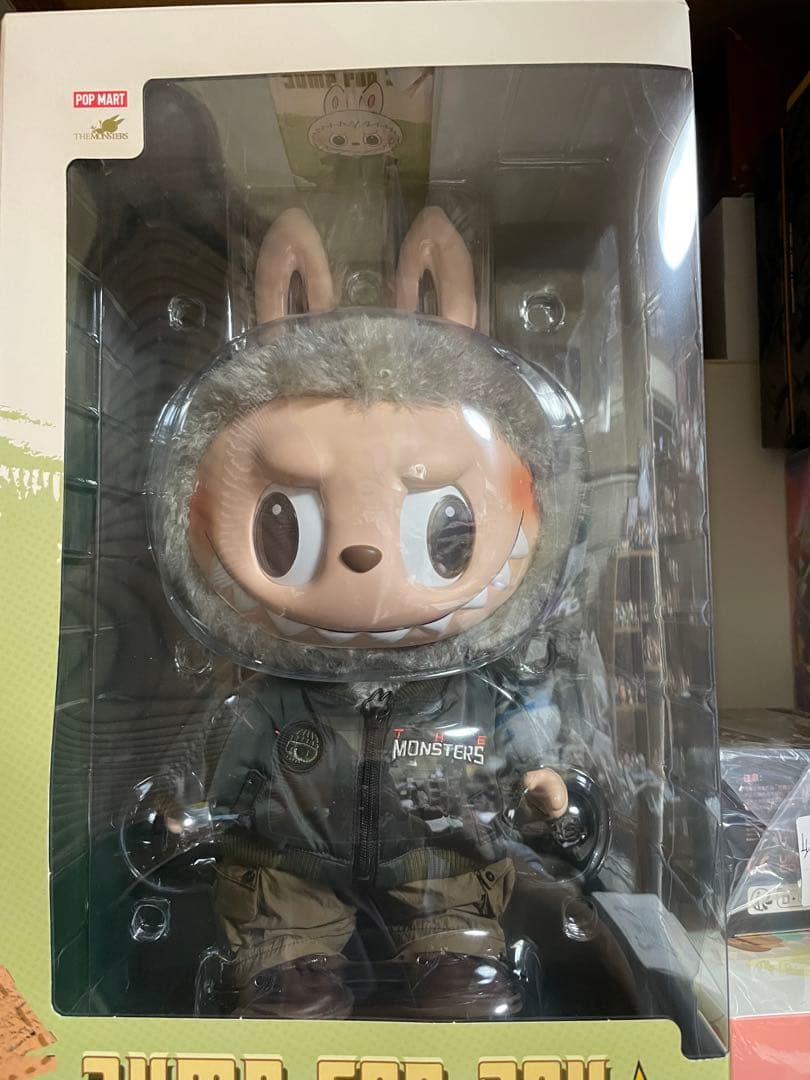 正規品　labubu JUMP FOR JOY ぬいぐるみ