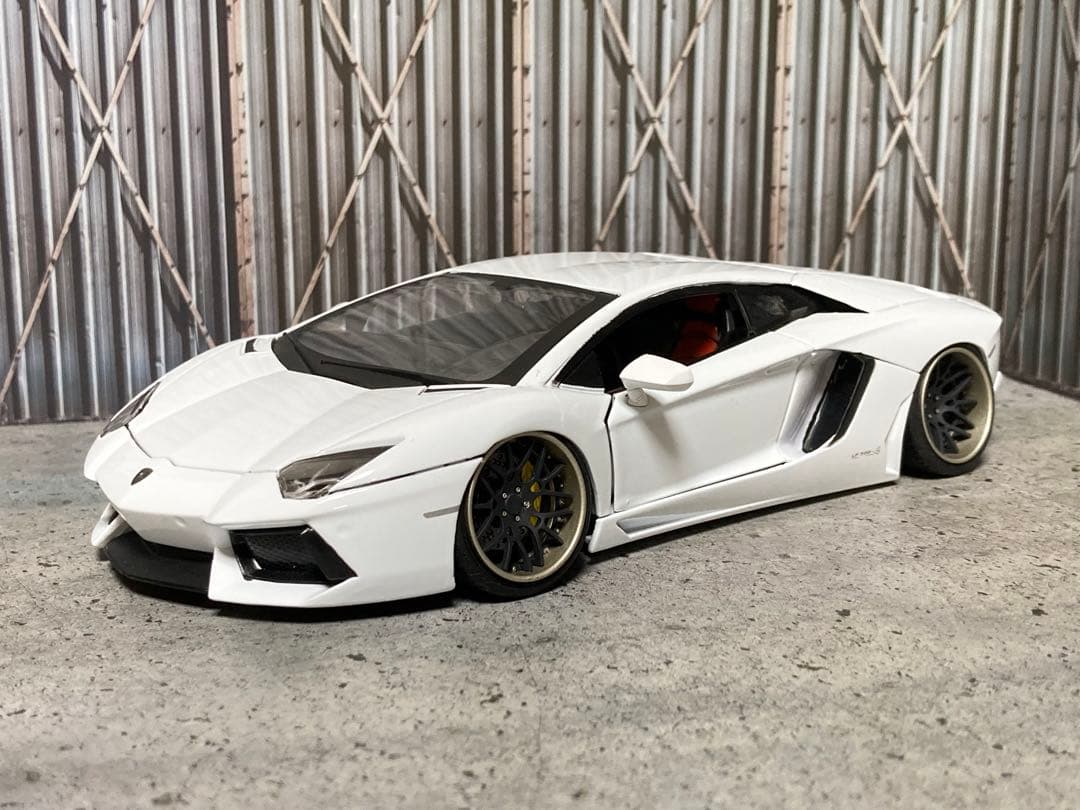 1/24 ランボルギーニ アヴァンタドールLP700-4（カスタム品）